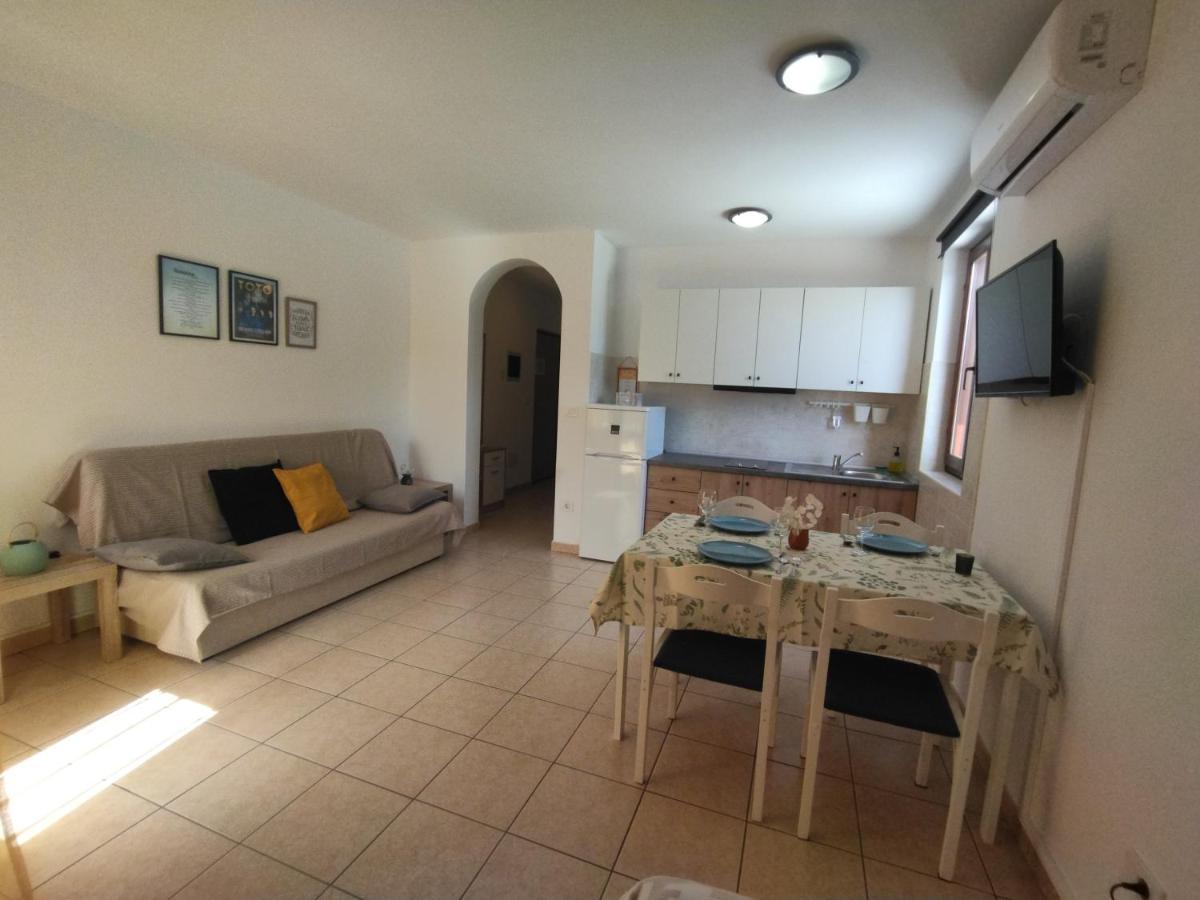 Apartment Rosanna - Intermezzo In Center Of ラバック エクステリア 写真